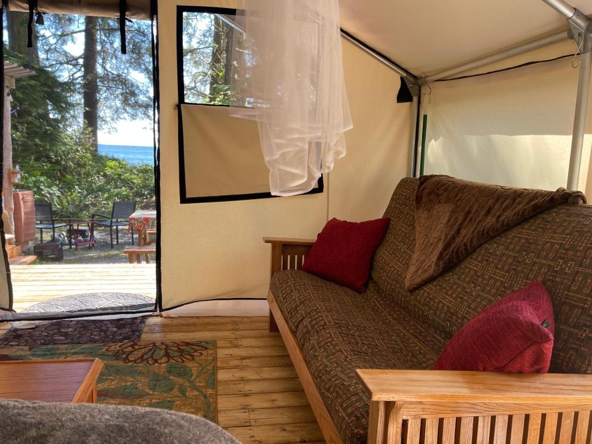 So Damn Lucky Glamping Hotell Ucluelet Eksteriør bilde