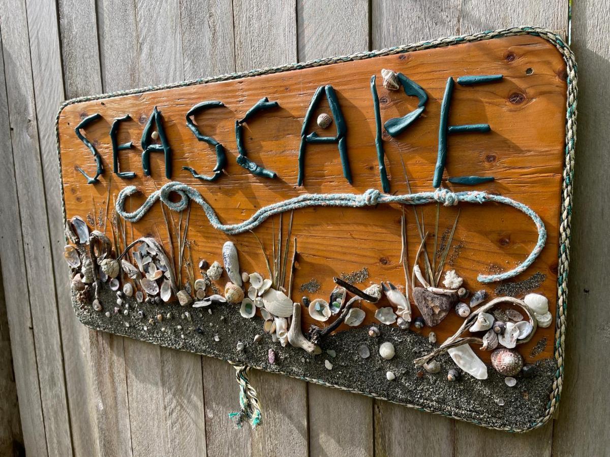 So Damn Lucky Glamping Hotell Ucluelet Eksteriør bilde