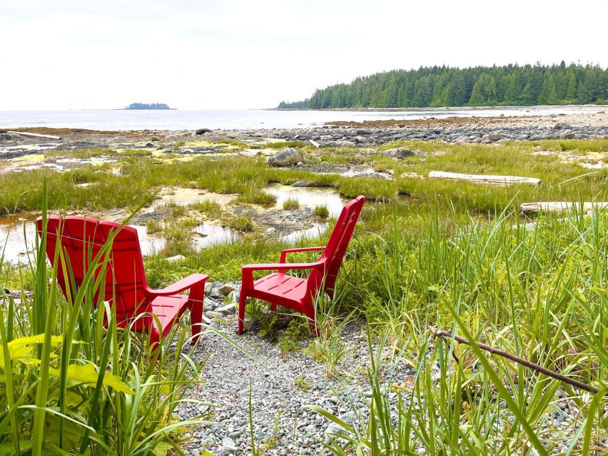 So Damn Lucky Glamping Hotell Ucluelet Eksteriør bilde