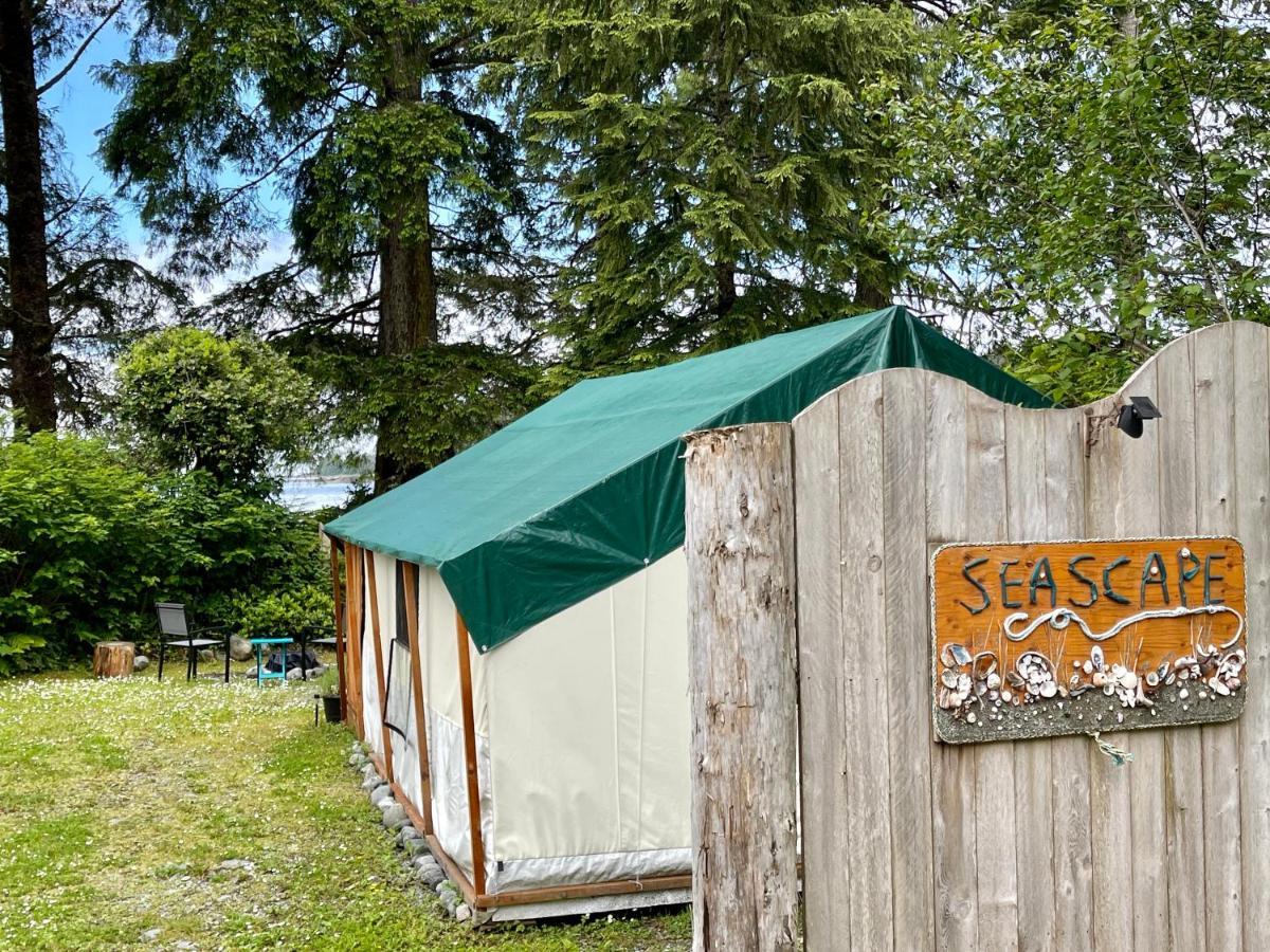 So Damn Lucky Glamping Hotell Ucluelet Eksteriør bilde